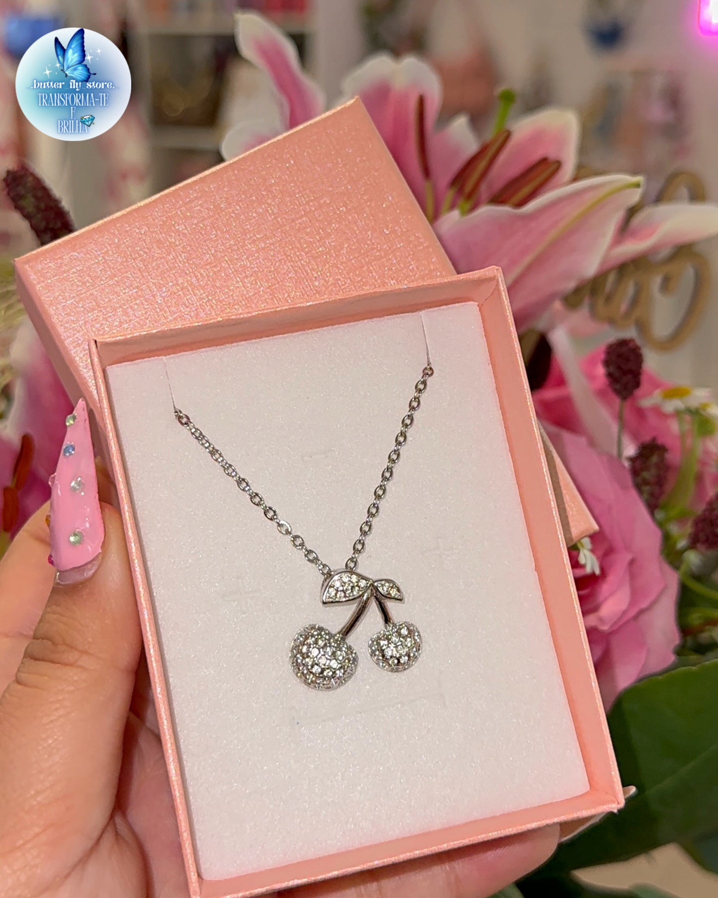 Colar Cherry🍒em prateado