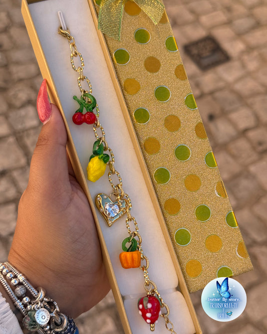 Pulseira Frutas do Amor em Dourado🍊🍒🍓