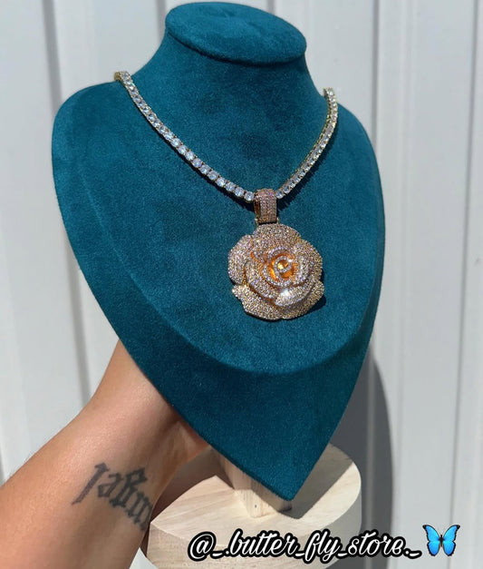 Flower Necklace Dourado