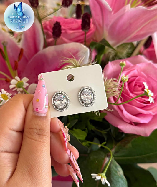 Brincos Diamond em prateado🩵