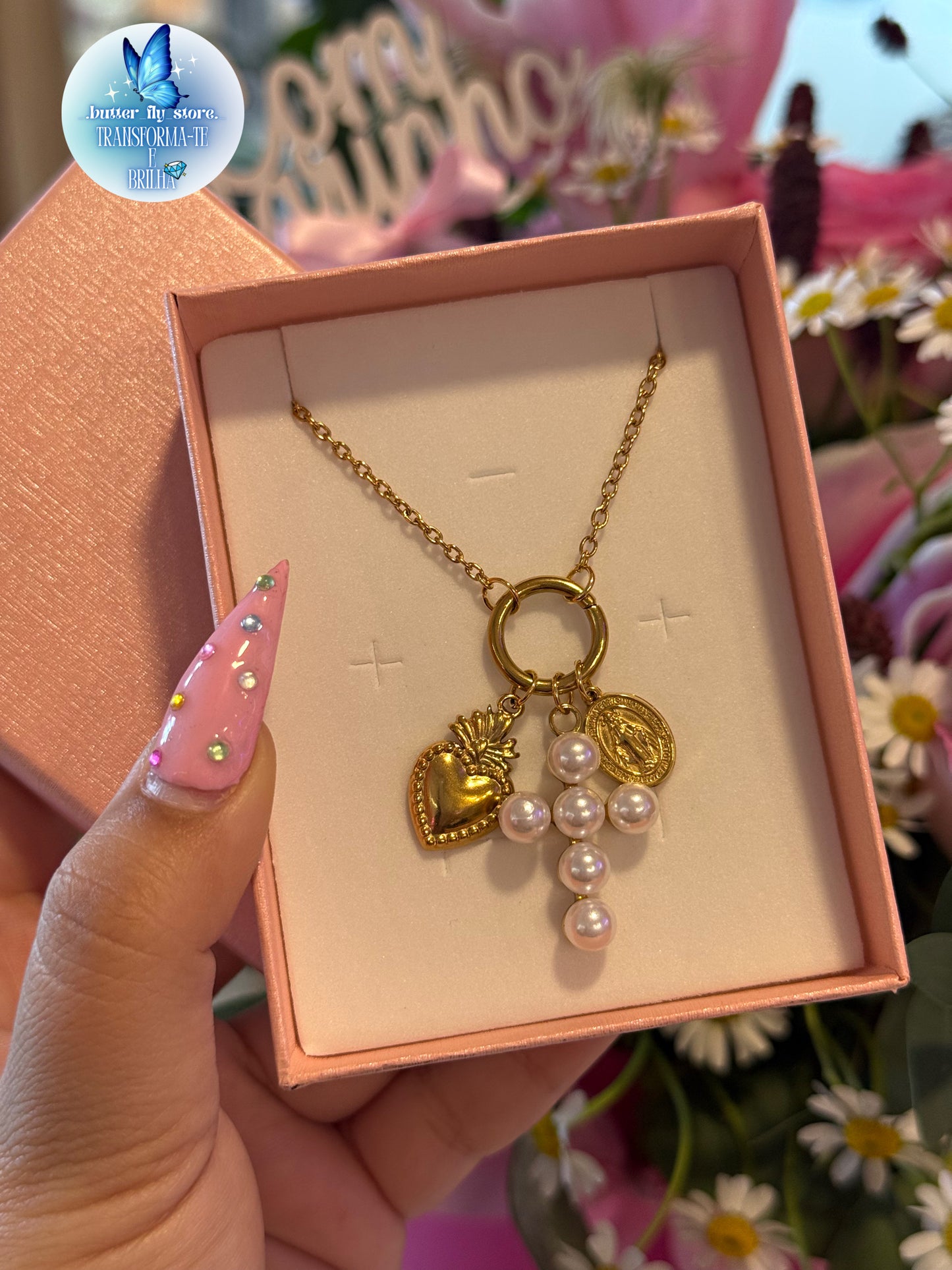 Colar Fé em dourado✨