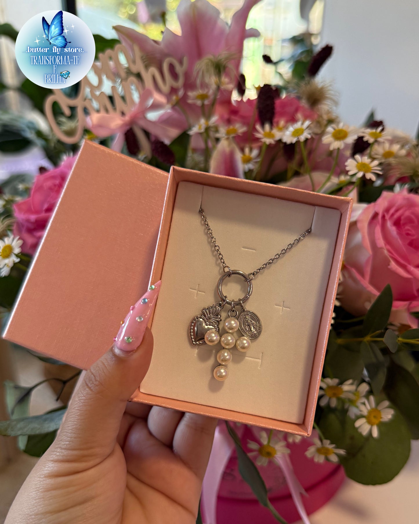 Colar Fé em prateado✨