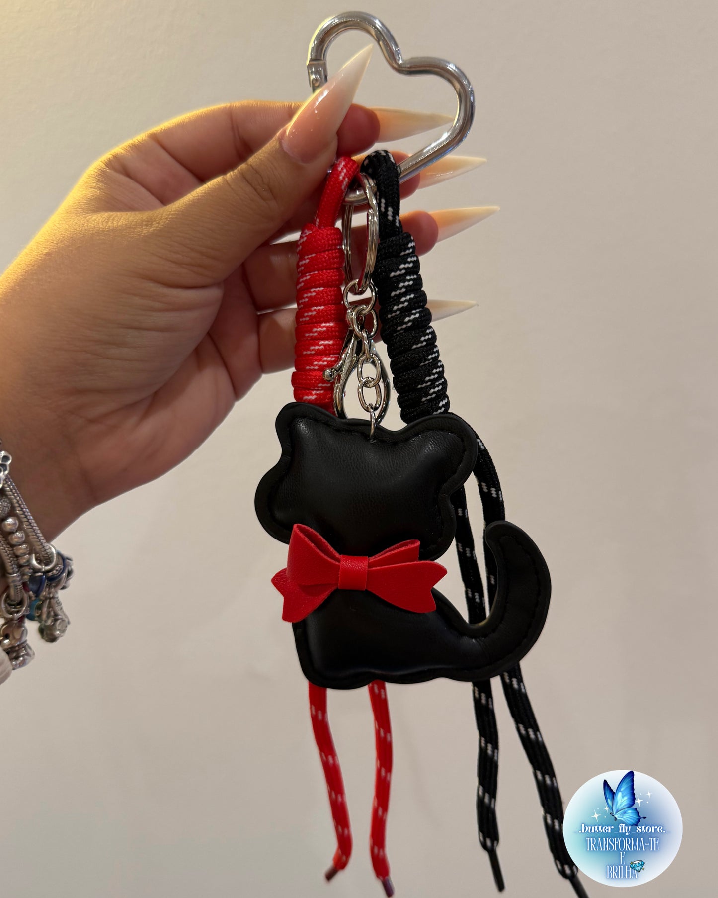 Porta-Charme Gatinha🐈‍⬛