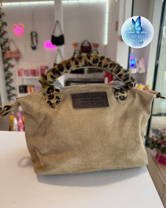 Mini Glam Bege em pele✨