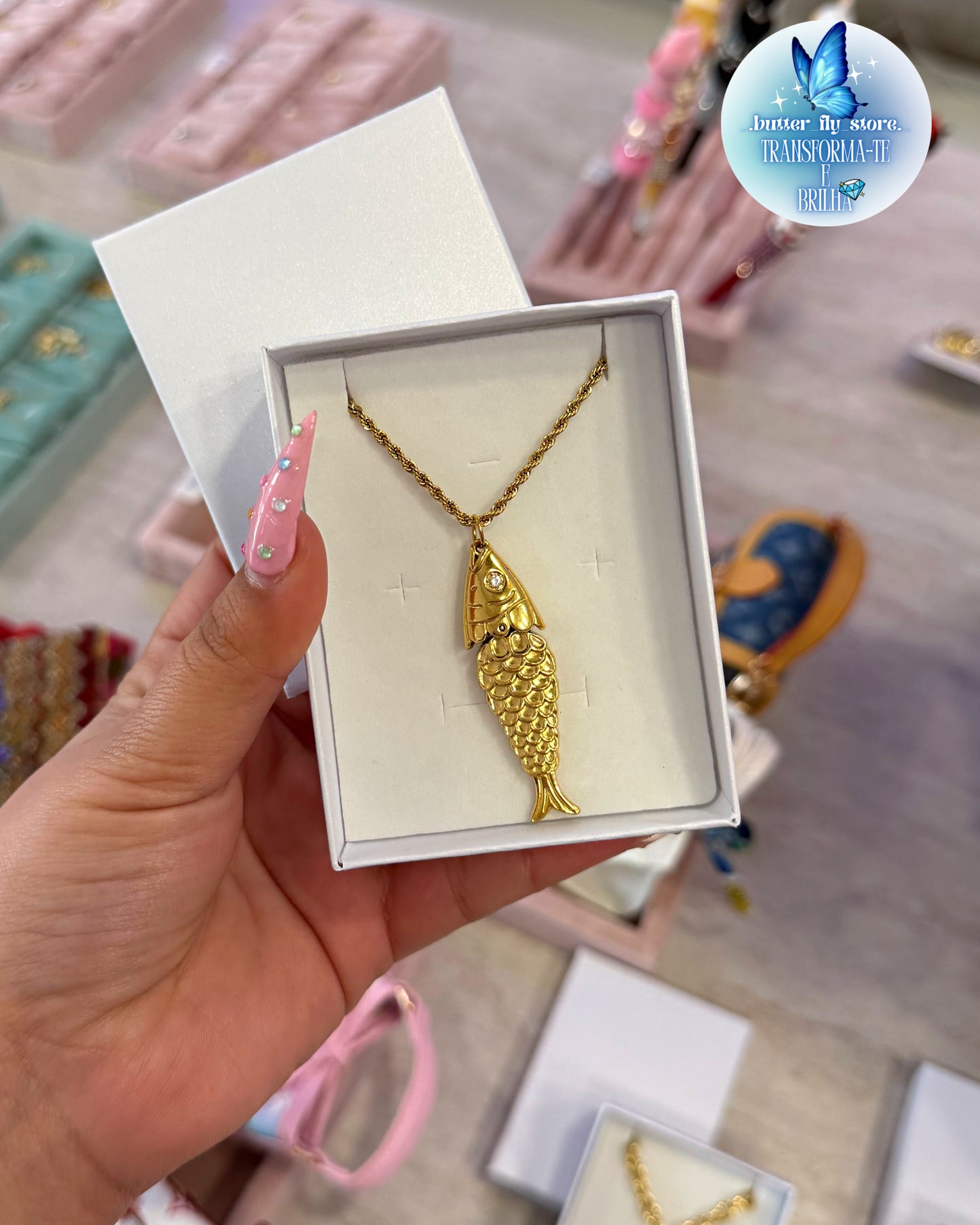 Colar Sardinha Dourada ✨🐟