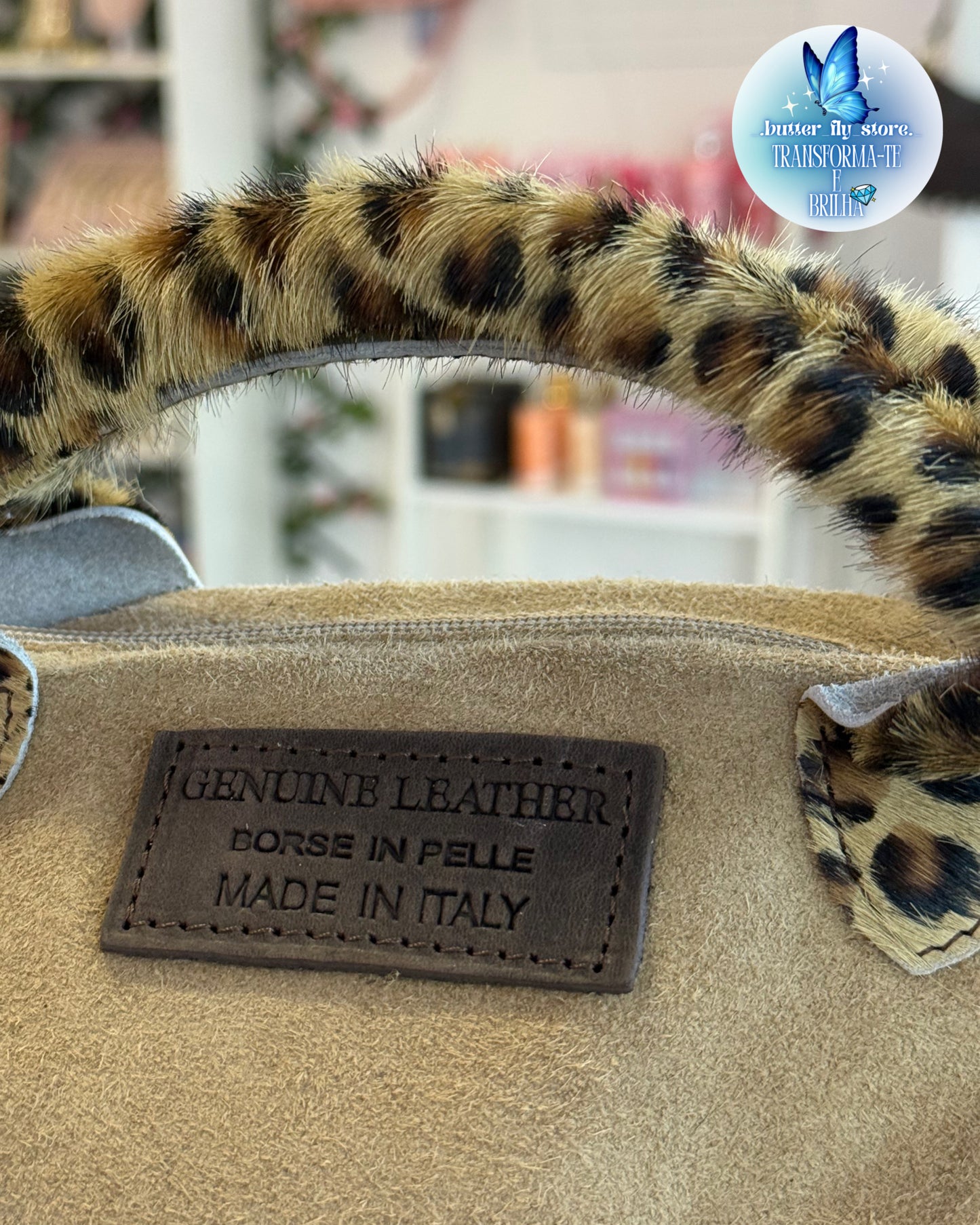 Mini Glam Bege em pele✨