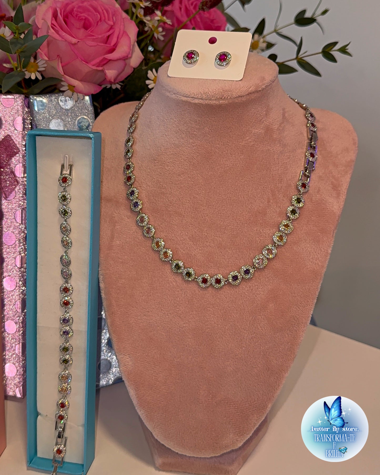 Conjunto Luz de Fada Colorido🎀(colar+brincos+pulseira)