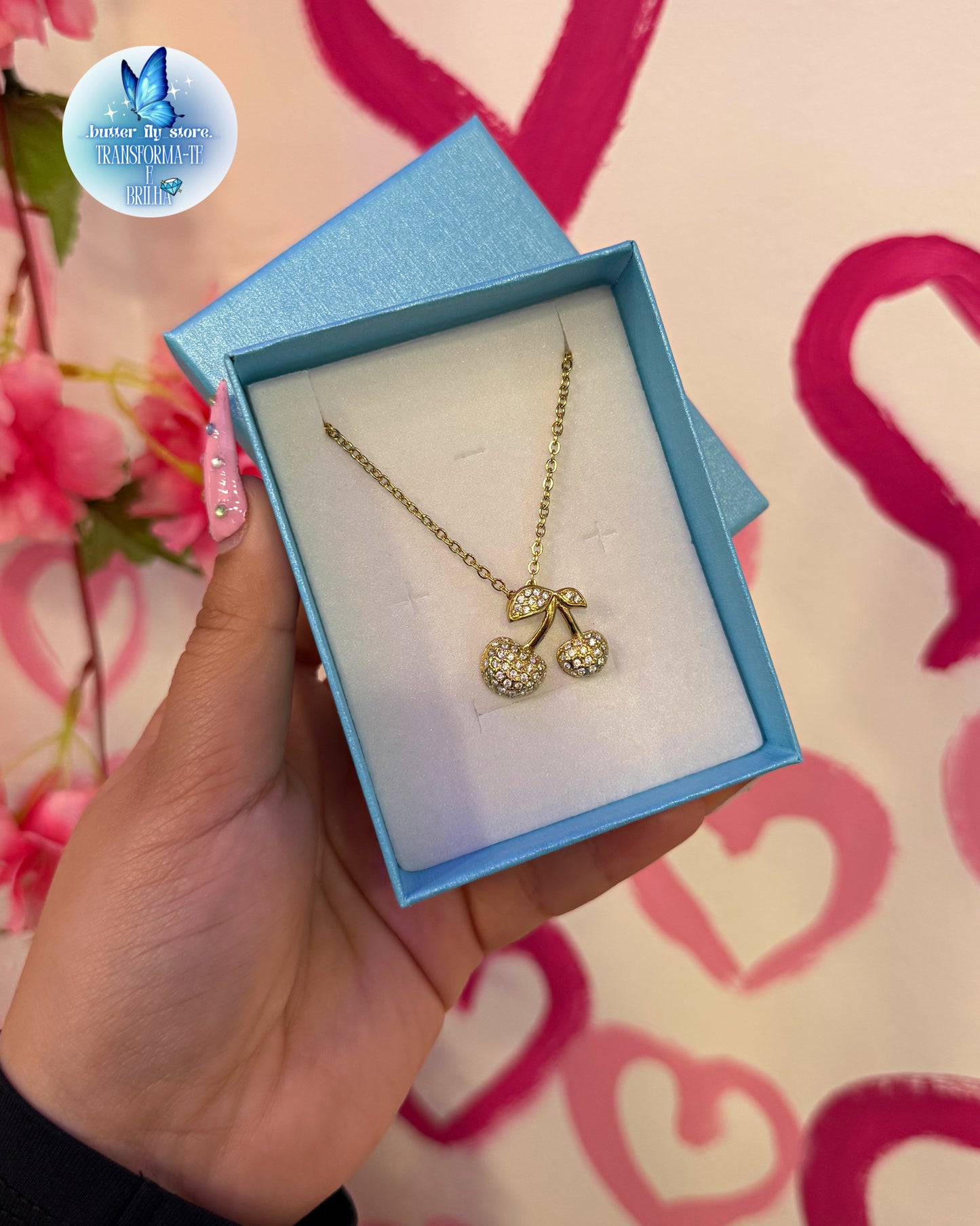 Colar Cherry🍒em dourado