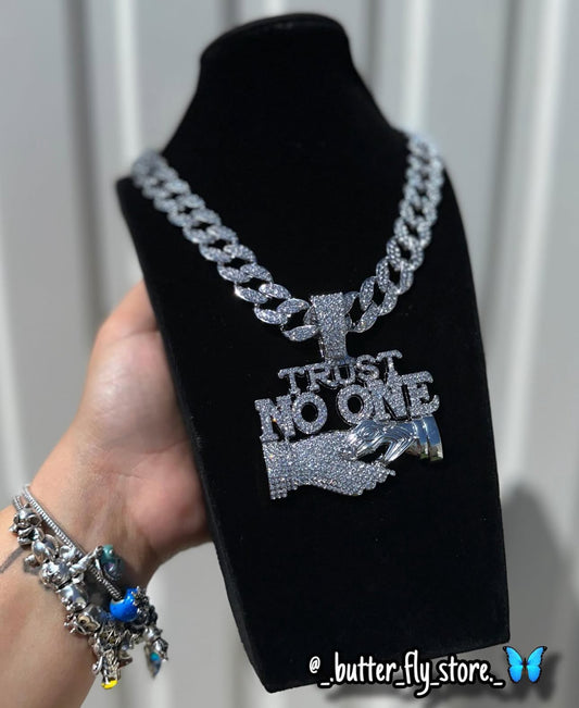 Cuban Trust No One