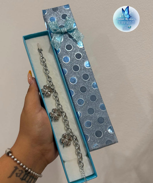 Pulseira Trevo em prateado🍀🤍